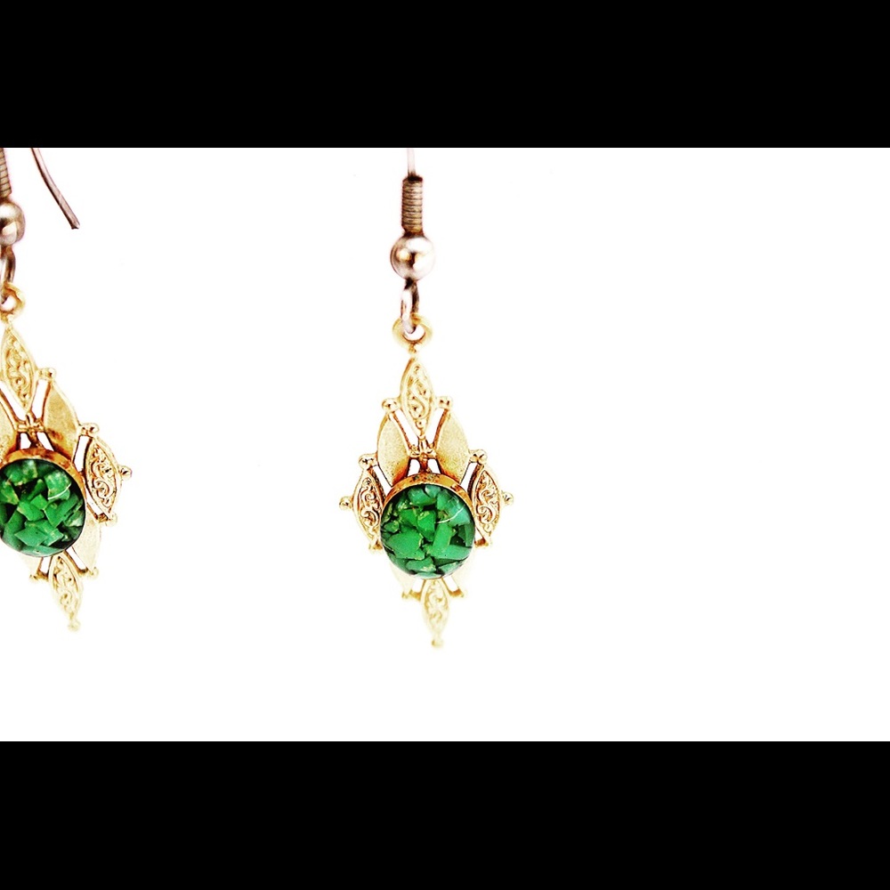 Vintage Green Stone center Earrings